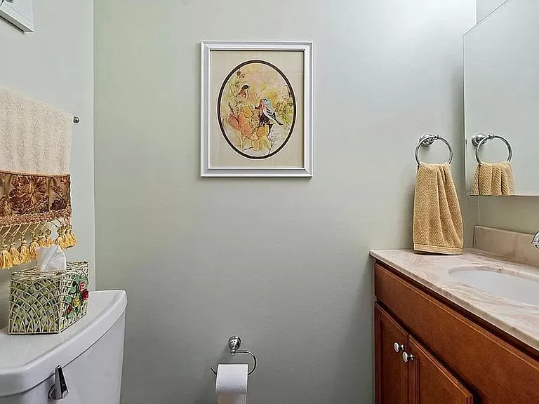 6101 Chatham Dr — Photo 16