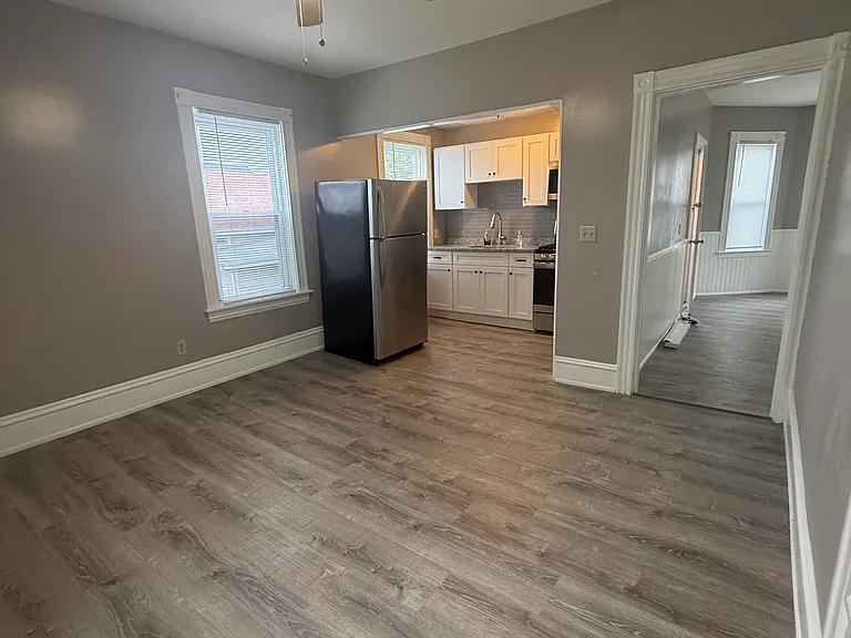 227 Warren St #2 — Photo 3