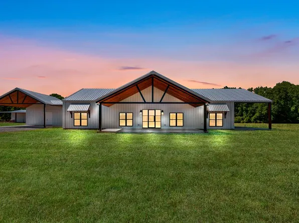 1528 Alma Rd, Odum, GA 31555