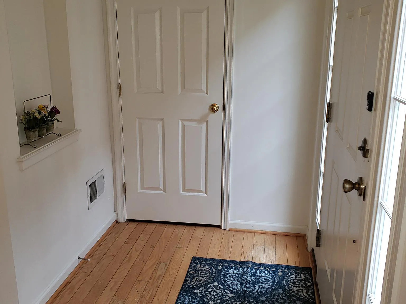 3 bed, 1814 sqft, $3,799 — Photo 4