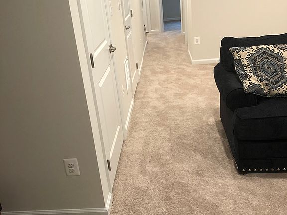Passage to the bedroom