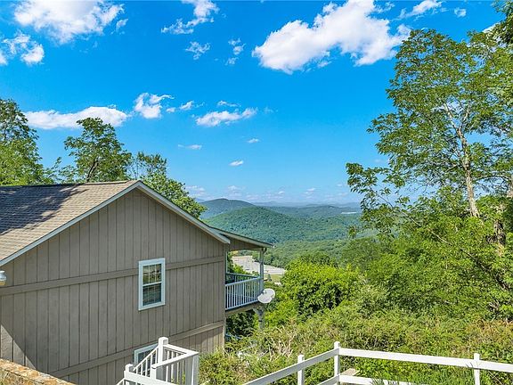 2nd image of 844 Alpine Drive