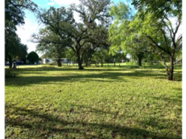 2908 Avenue D, Brownwood, TX 76801