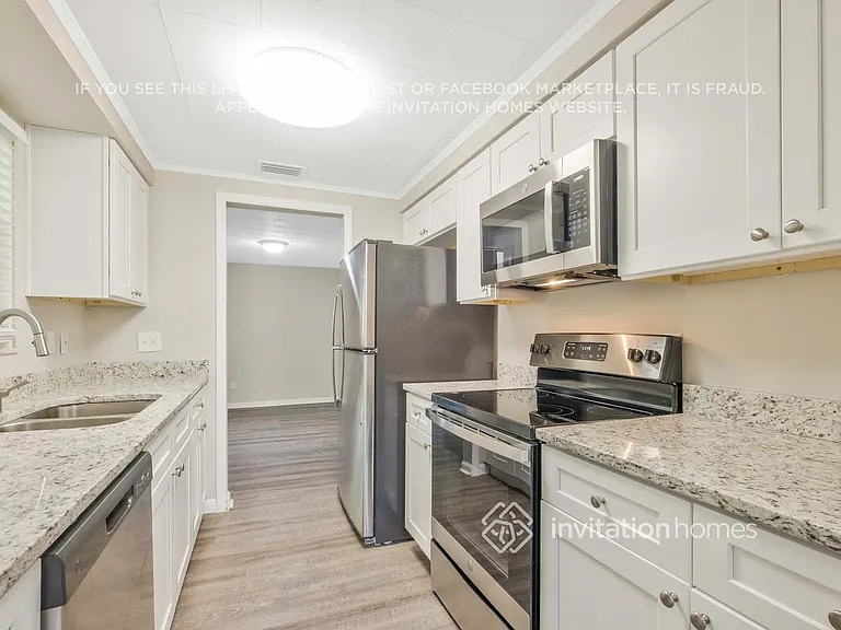 4238 Sabine Dr — Photo 9