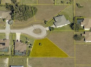 824 NW Embers Ter, Cape Coral, FL 33993