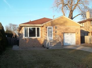 1810 Oakton St, Park Ridge, IL 60068