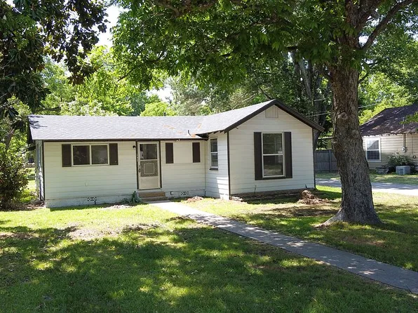 137 Frances St, Mineola, TX 75773