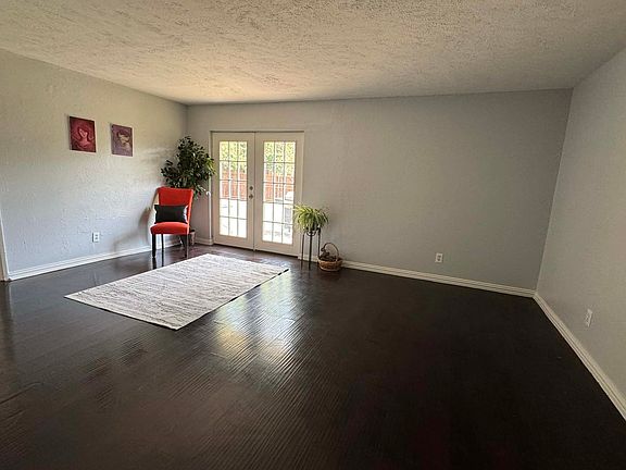 3rd image of 1112 Platt Dr