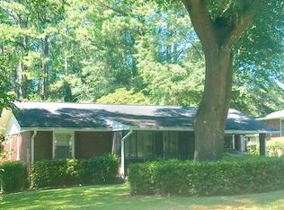 2516 Woodridge Dr, Decatur, GA 30033