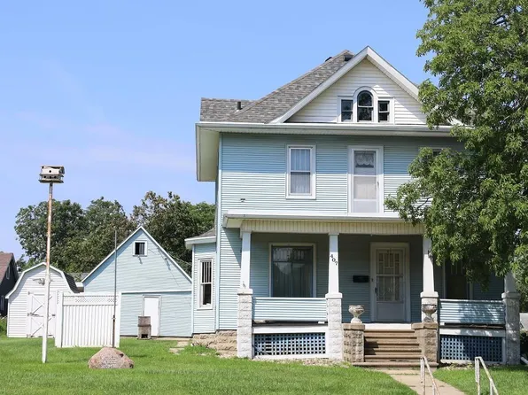 407 S Union St, Rock Rapids, IA 51246
