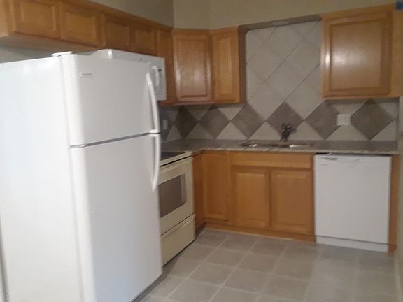 kitchen with Granite Countertop