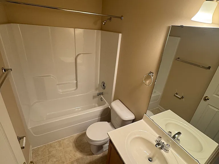 24 Chesterfield Ct — Photo 11