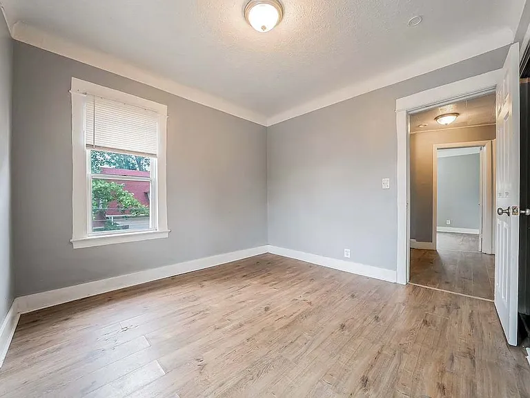 2145 W 100th St — Photo 16