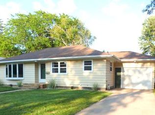 1153 Redding Ave, Windom, MN 56101