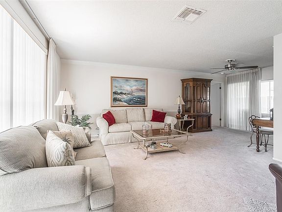 5th image of 8805 Shoemaker Ln