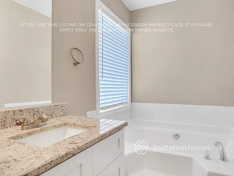 7754 Providence Point Way — Photo 21