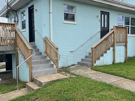 2nd image of 600 Riverview Blvd #5