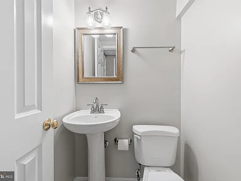 1432 Filene Ct — Photo 30