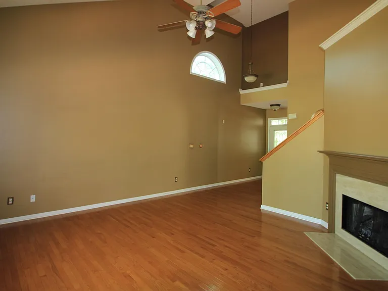 3117 Cregler Dr — Photo 7