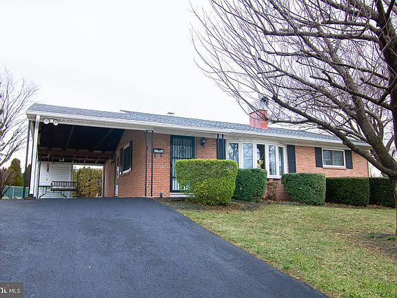 2nd image of 11530 Dellwyn Dr