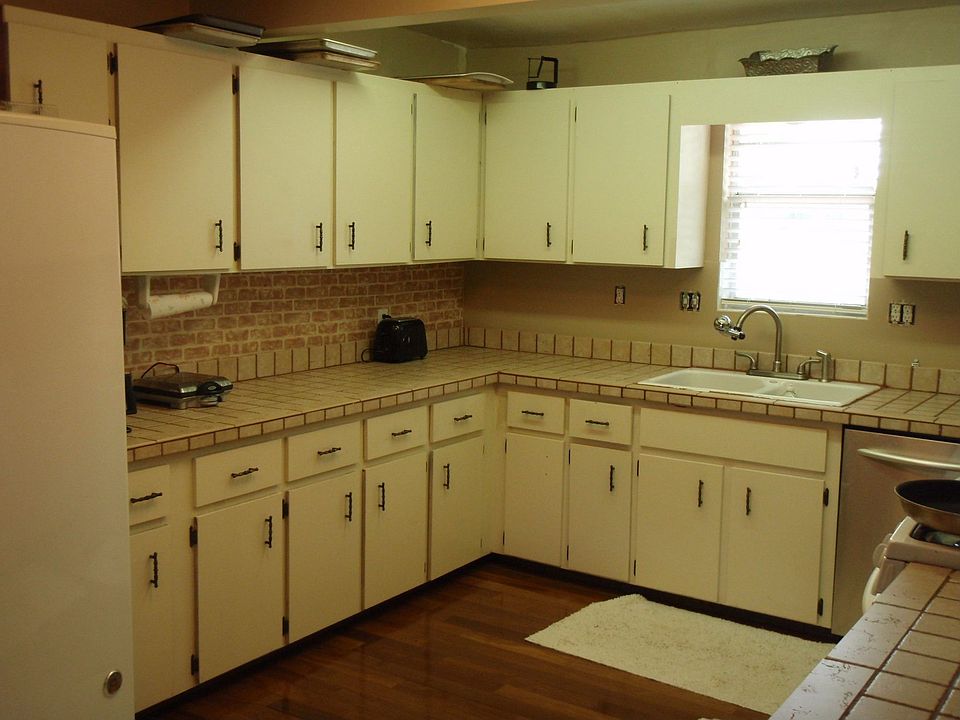Large Kitchen