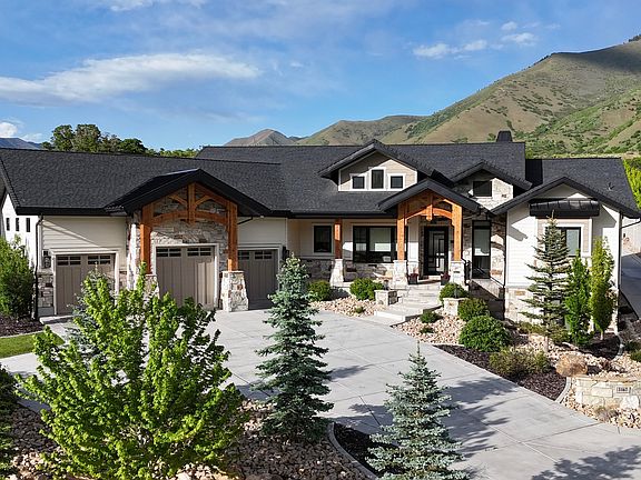 2nd image of 3167 S Mapleton Estates Dr