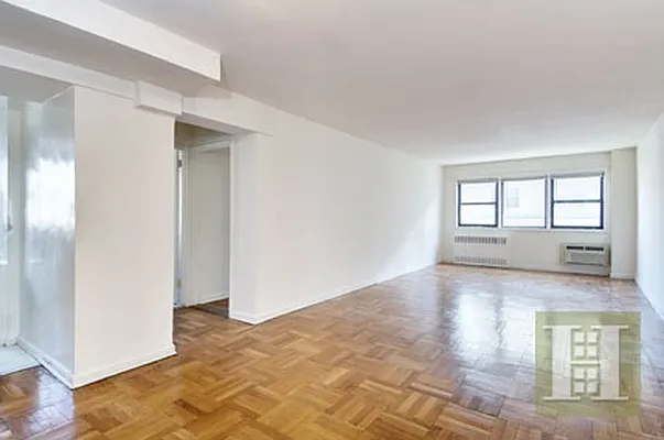 Rented by Halstead Real Estate | media 17