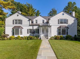 18 Berwick Rd, Scarsdale, NY 10583