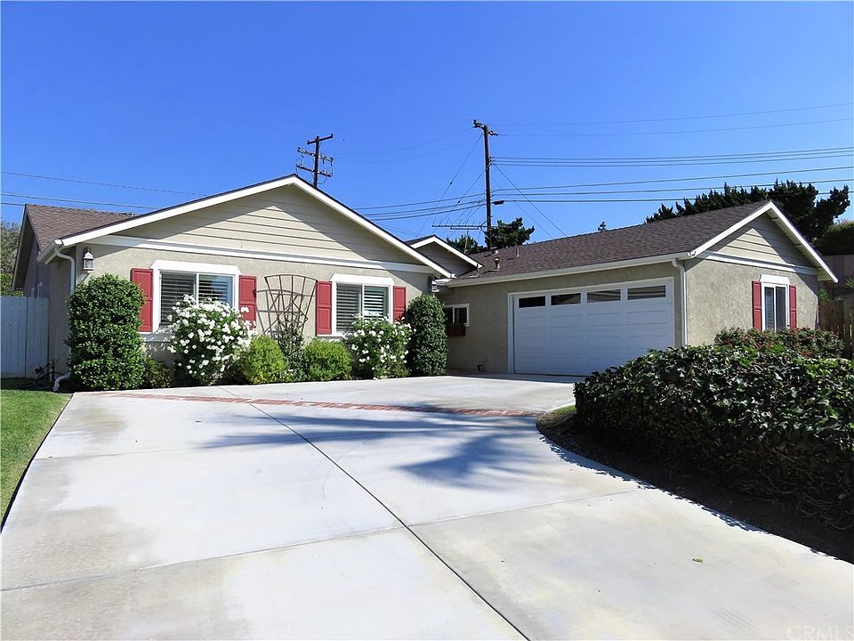 1st image of 802 Groveton Ave
