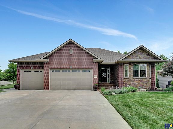 3rd image of 6325 Artisan Way