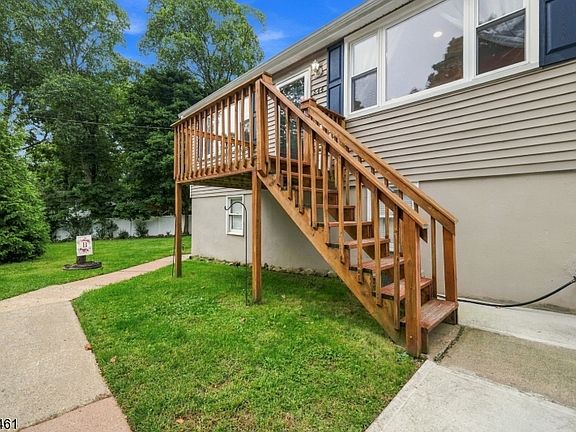 3rd image of 544 Brooklyn Mountain Rd