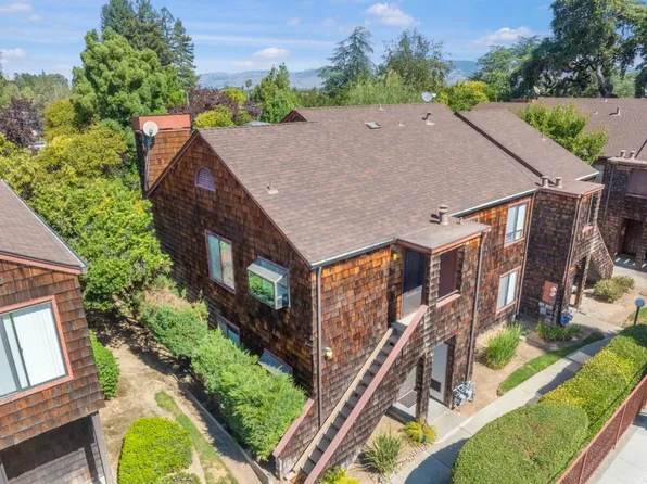 1555 Hecker Pass Rd APT D201, Gilroy, CA 95020