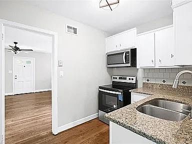 5th image of 1409 Chelsea St