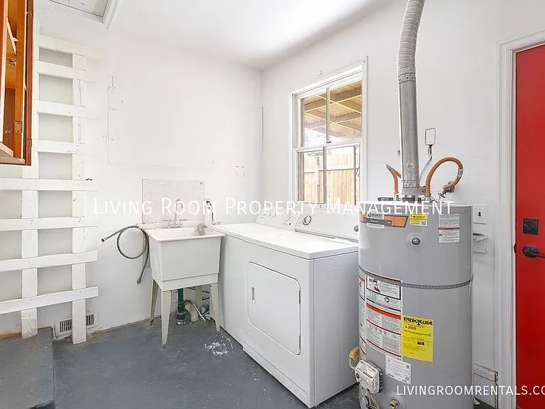 4642 NE Emerson St — Photo 13