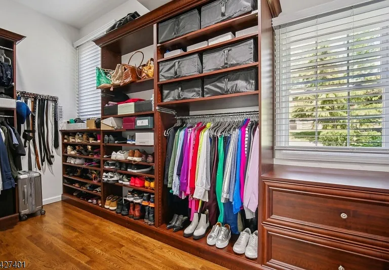 1008 Mary Allen Ln — Photo 17