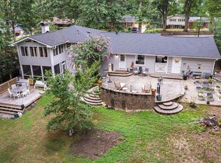 1209 Willowbrook Dr, Cary, NC 27511