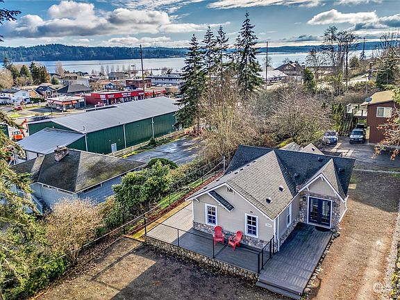 2nd image of 3707 NW Munson Street