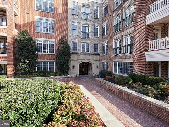 2nd image of 540 2nd St APT 202