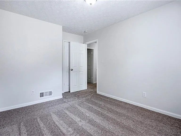 1600 Sugar Plum Dr SW — Photo 13