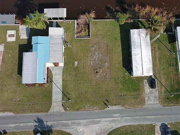 3rd image of 1471 LAKE DRIVE
