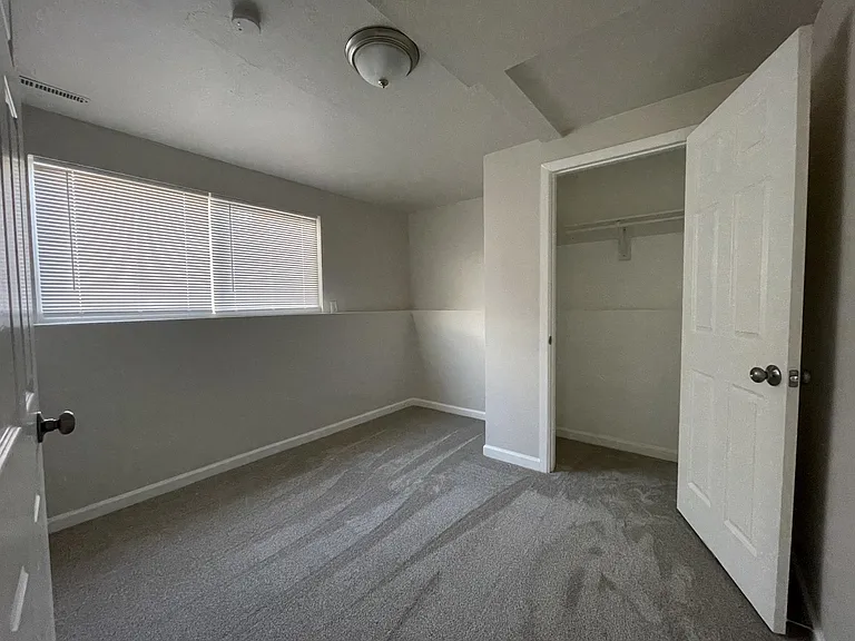 10983 S Granite Dr — Photo 6