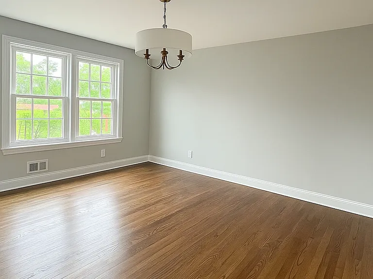 Jefferson Apartments — Photo 30