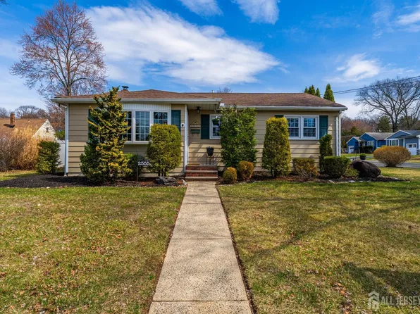 2555 Linden Ave, South Plainfield, NJ 07080
