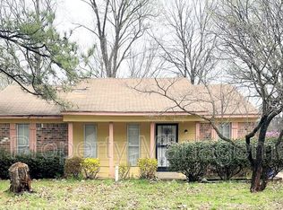 3958 Twin Lakes Dr, Memphis, TN 38128