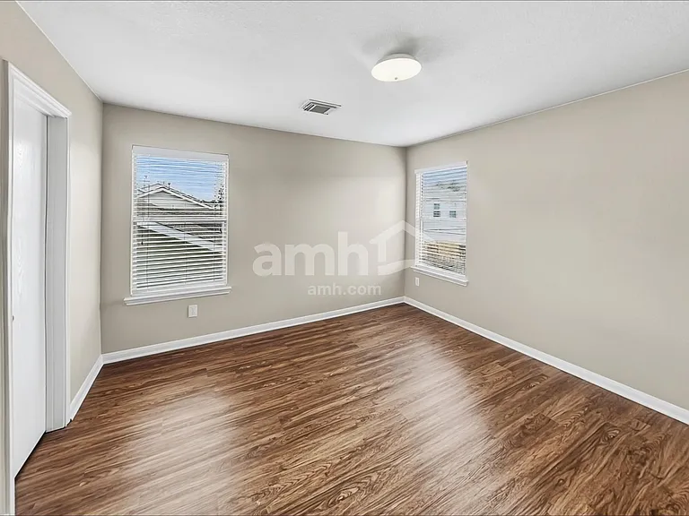 29435 Legends Glen Dr — Photo 16