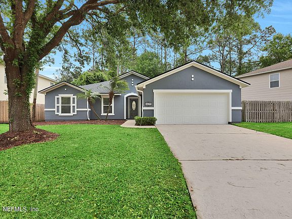 2nd image of 865 COLLINSWOOD Drive W