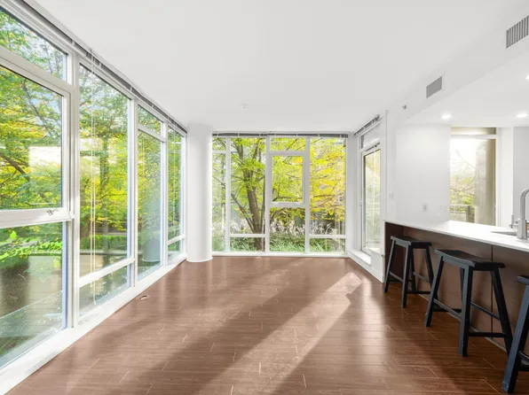 7371 Westminster Hwy #601, Richmond, BC V6X 0B4