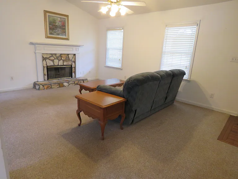 105 Joe Dr — Photo 14