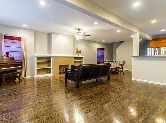5th image of 7716 S Oglesby Ave