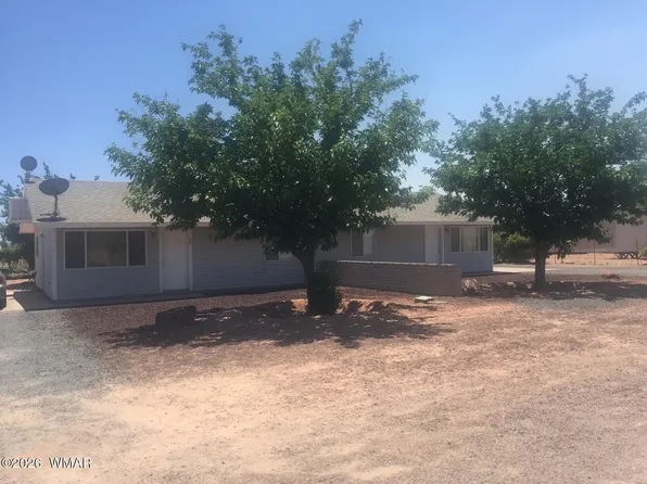 304 Cedar Ave, Holbrook, AZ 86025